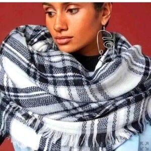 Modcloth Black, Gray & White Plaid Large Blanket Scarf